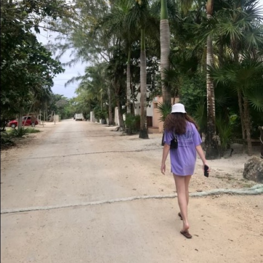 Meet your Posher, Lily